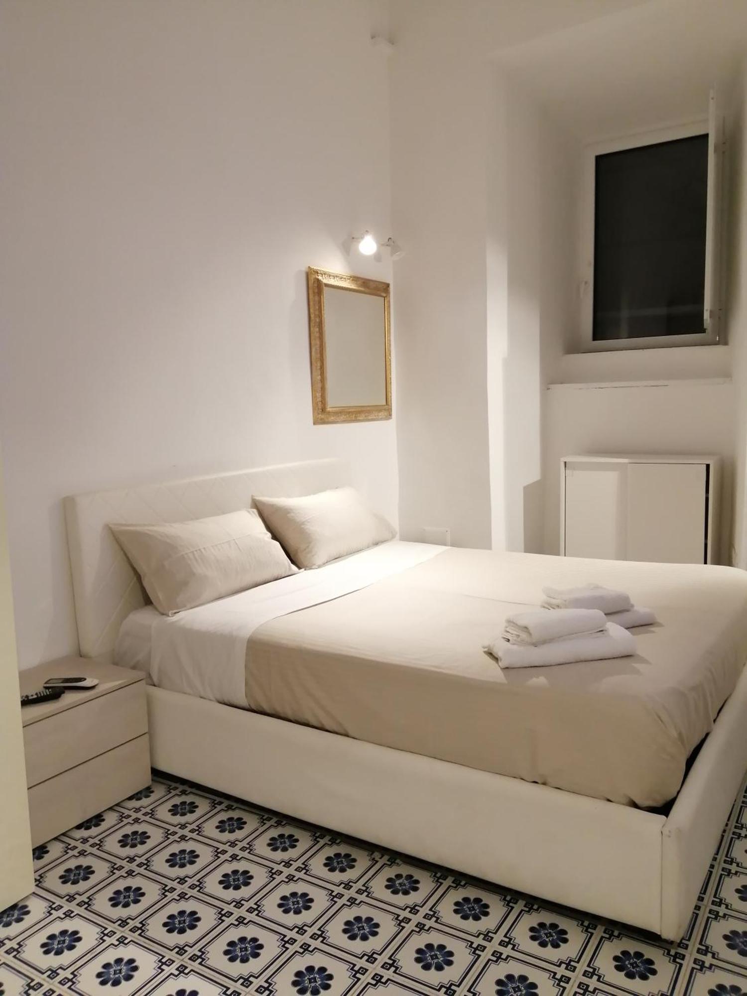 B&B Palazzo Satriano Nápoles Habitación foto