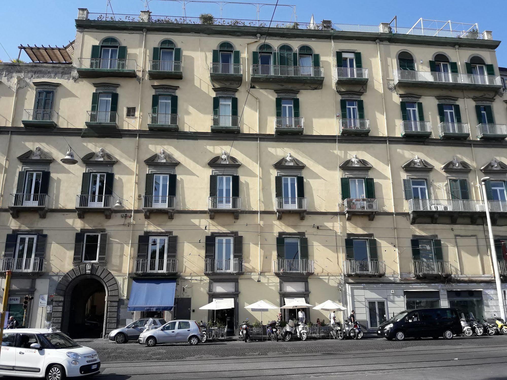 B&B Palazzo Satriano Nápoles Exterior foto