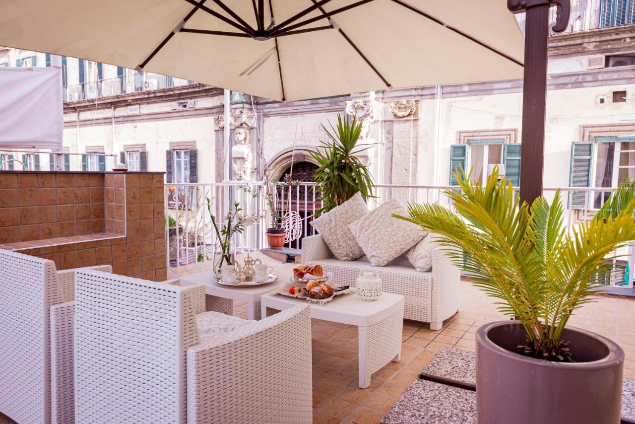 B&B Palazzo Satriano Nápoles Exterior foto